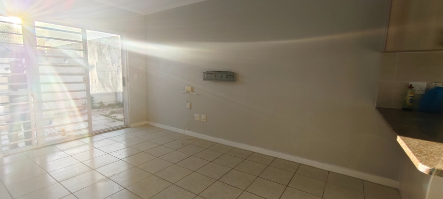 2 Bedroom Property for Sale in Strandfontein Village Western Cape